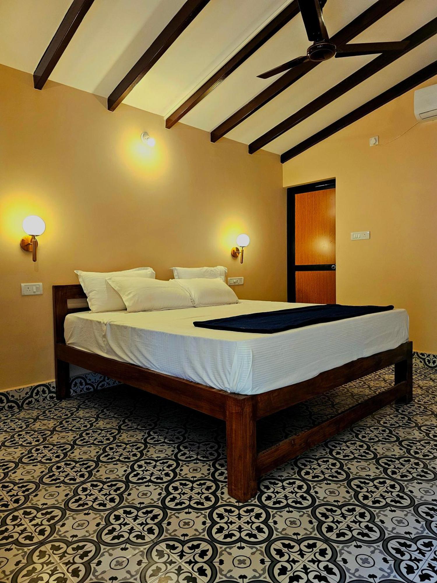 The Funky Monkey Hostel Anjuna Εξωτερικό φωτογραφία